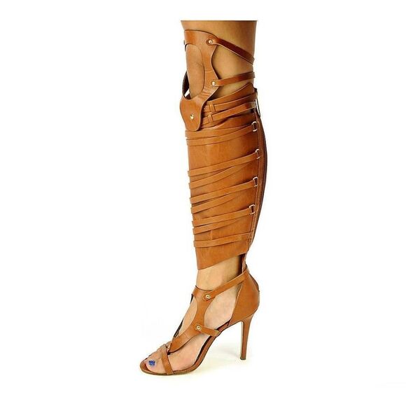 Breckelle's Tan Diva-33 Gladiator - Picture 1 of 5